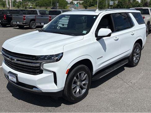Used 2022 Chevrolet Tahoe LT w/ LT Signature Package AWD/4WD image 31