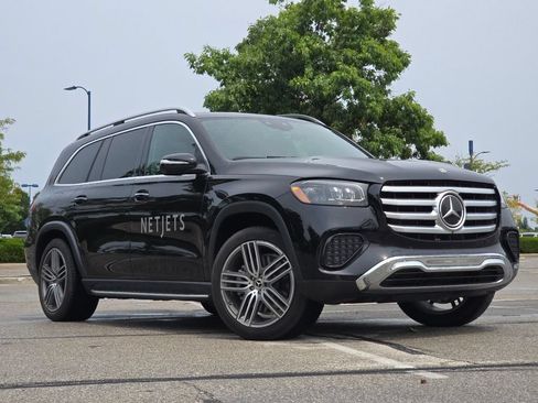 Certified 2024 Mercedes-Benz GLS 450 4MATIC image 2