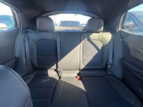 Used 2025 Buick Envista Preferred image 38