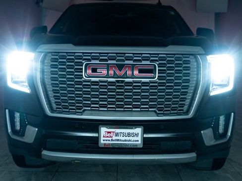 Used 2023 GMC Yukon XL Denali image 38