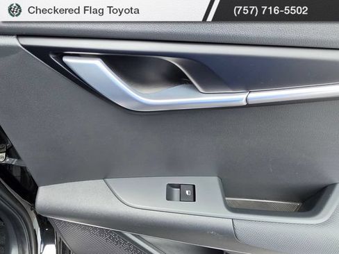 Used 2023 Kia Niro SX Touring FWD image 49