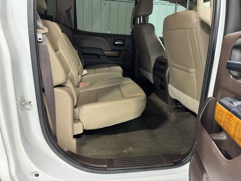 Used 2018 GMC Sierra 1500 SLT AWD/4WD image 8