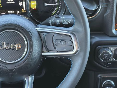 Used 2023 Jeep Wrangler Unlimited Rubicon 4xe image 13