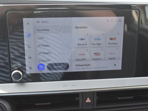 Used 2025 Toyota Prius XLE FWD image 24