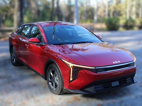 New 2026 Kia K4 LXS image 14