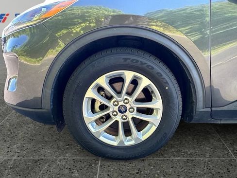 Used 2020 Ford Escape SE FWD image 14