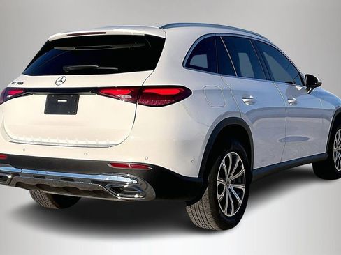 Used 2024 Mercedes-Benz GLC 300 image 5