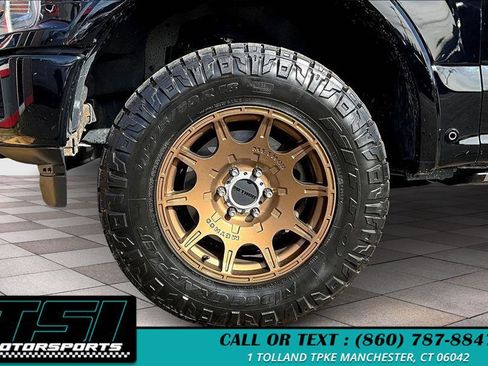 Used 2018 Ford F150 Platinum w/ Equipment Group 701A Luxury image 9