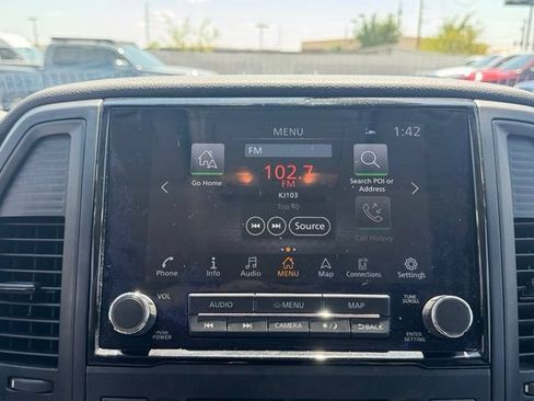 Used 2022 Nissan Titan SV RWD image 14