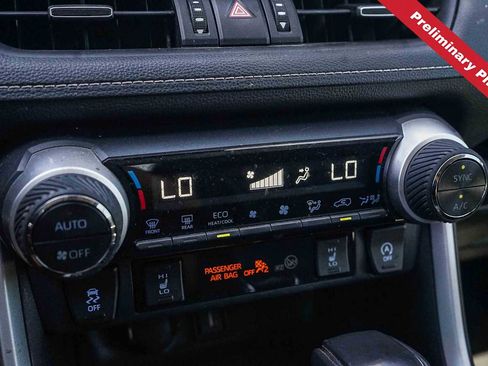 Used 2020 Toyota RAV4 XLE Premium FWD image 20