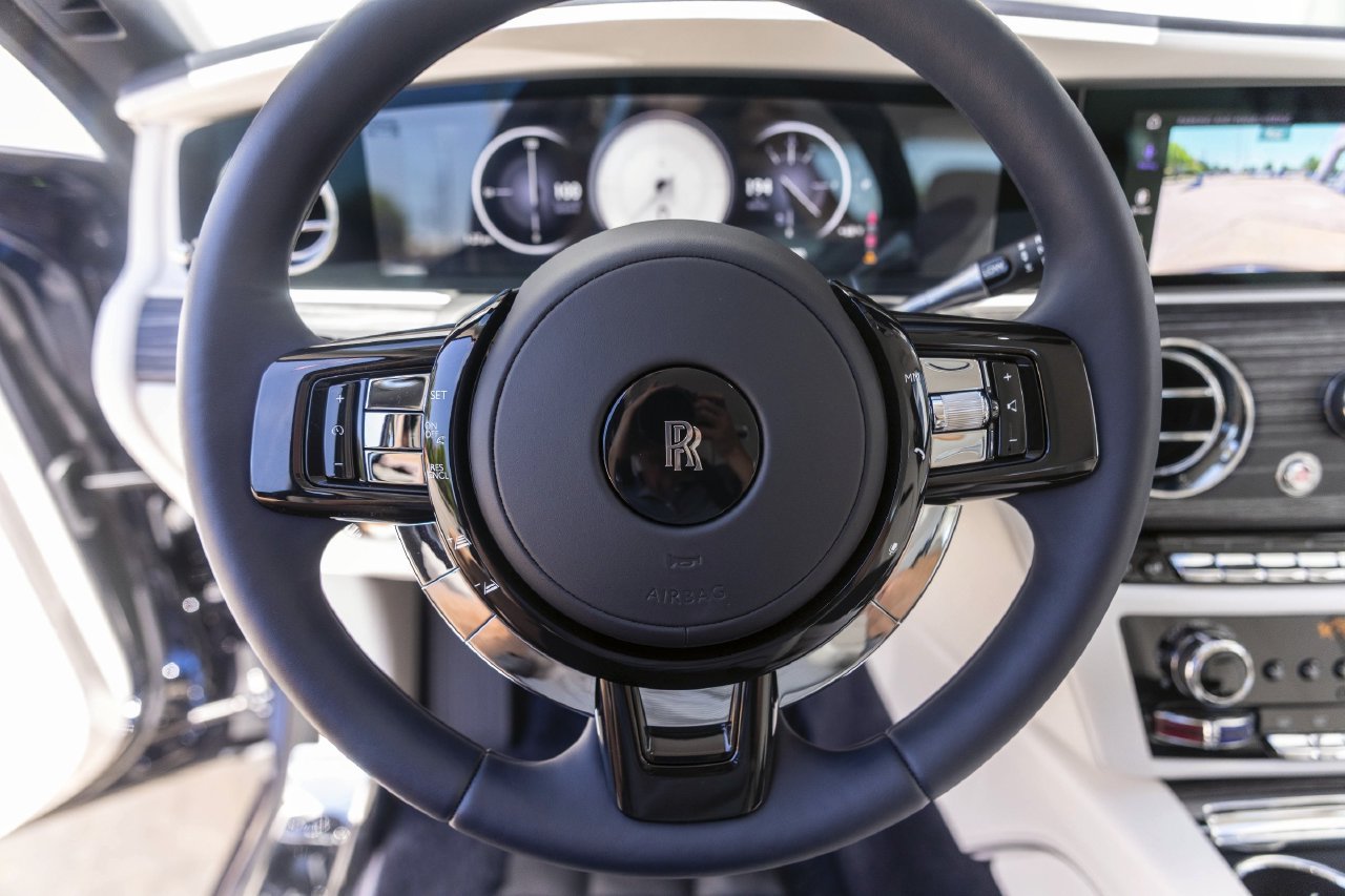 Certified 2025 Rolls-Royce Ghost AWD/4WD image 27
