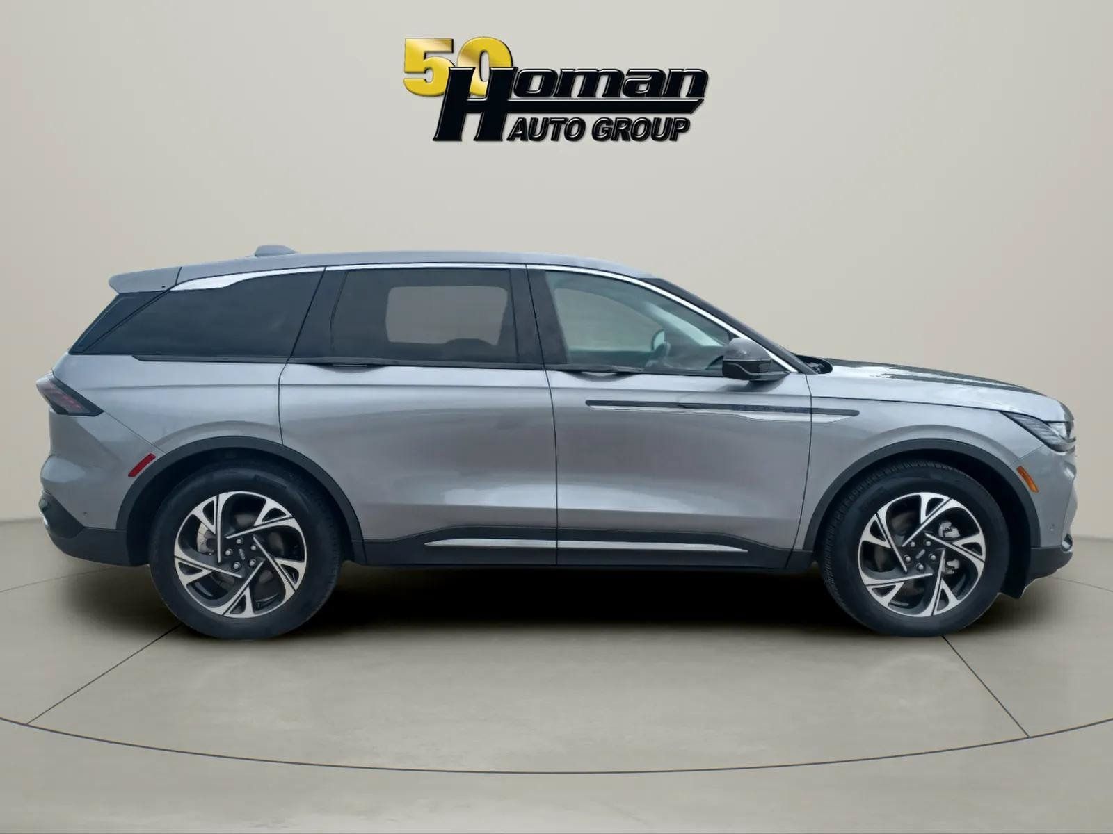 Used 2024 Lincoln Nautilus Premier w/ Equipment Group 102A AWD/4WD image 6