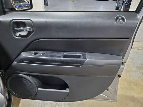 Used 2017 Jeep Patriot Sport w/ Power Value Group image 15