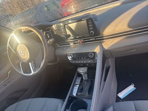 Used 2022 Hyundai Elantra SEL w/ Convenience Package image 10