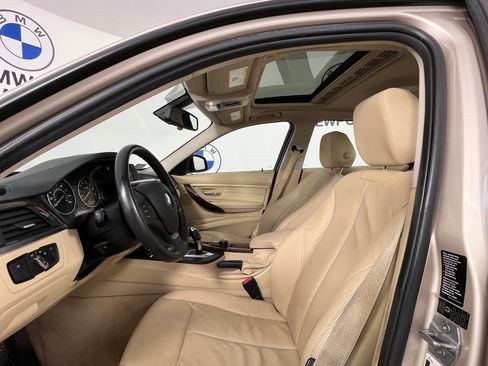 Used 2014 BMW 320i xDrive Sedan AWD/4WD image 15