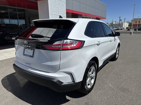 Used 2023 Ford Edge SE AWD/4WD image 4