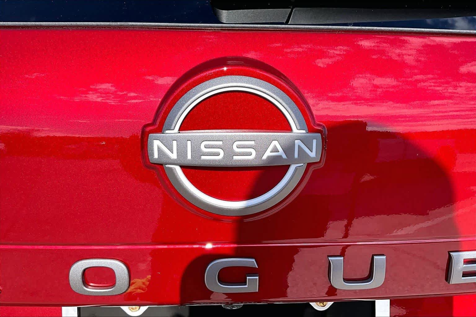 New 2027 Nissan Rogue S FWD image 15