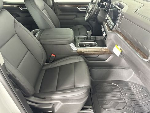 New 2025 GMC Sierra 1500 Elevation w/ Elevation Premium Package image 11