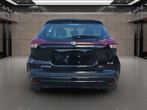 Used 2024 Nissan Kicks SV image 7