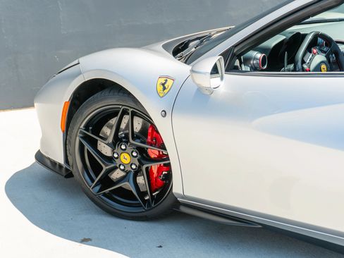 Used 2022 Ferrari F8 Tributo RWD image 49