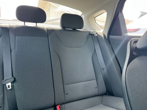 Used 2025 Kia K4 LXS image 36