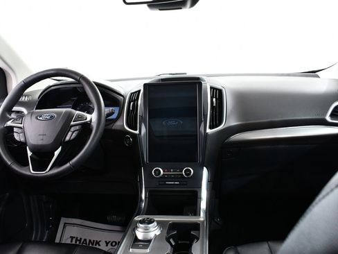 Used 2022 Ford Edge Titanium w/ Class II Trailer Tow Package image 7