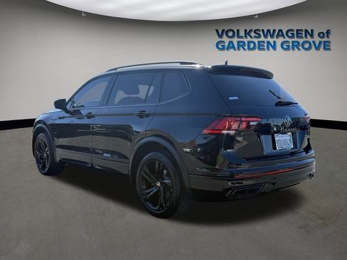 Used 2023 Volkswagen Tiguan SE R-Line image 5