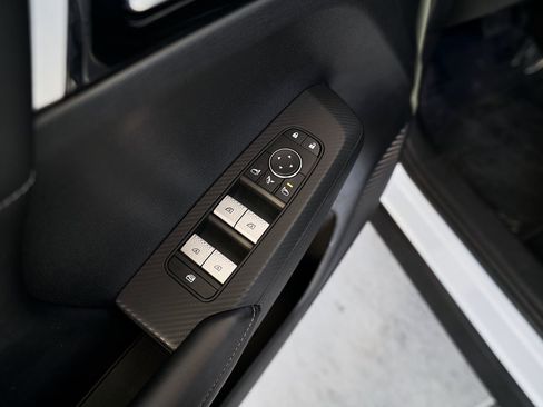 Used 2024 Mitsubishi Outlander Ralliart image 22