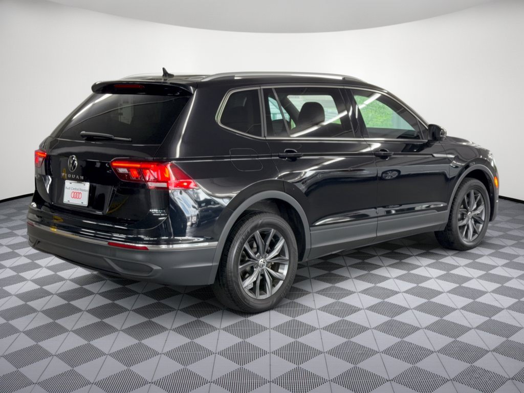 Used 2023 Volkswagen Tiguan SE FWD image 9