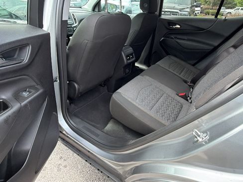 Used 2024 Chevrolet Equinox LT FWD image 23