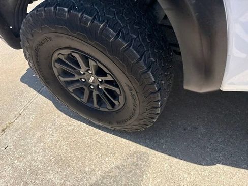 Used 2025 Ford F150 Raptor AWD/4WD image 9