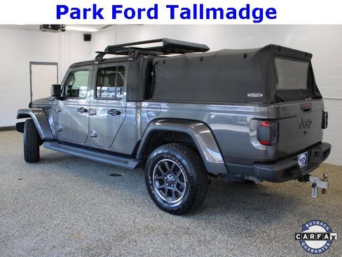 Used 2021 Jeep Gladiator Sport image 2