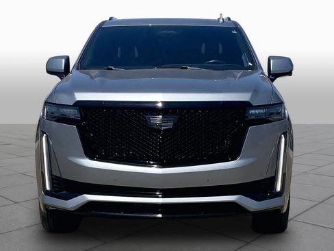 Used 2023 Cadillac Escalade Sport Platinum AWD/4WD image 4