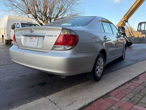 Used 2005 Toyota Camry LE image 6