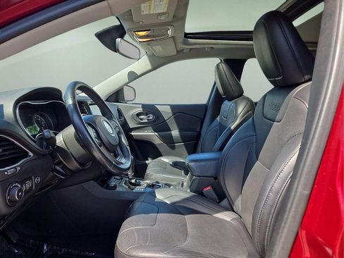 Used 2019 Jeep Cherokee Limited AWD/4WD image 13