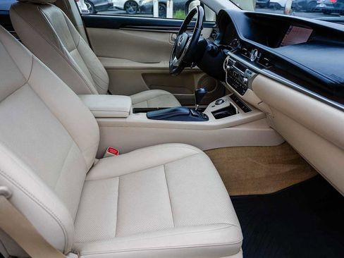 Used 2013 Lexus ES 350 image 17