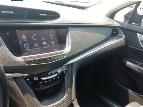 Used 2017 Cadillac XT5 Premium Luxury image 7