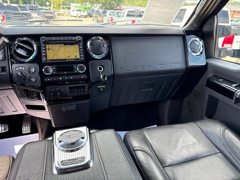 Used 2009 Ford F250 Harley-Davidson AWD/4WD image 10