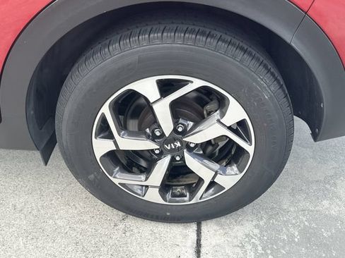 Certified 2021 Kia Sportage LX FWD image 12