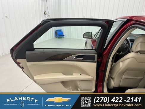 Used 2017 Lincoln MKZ Reserve w/ Technology Package AWD/4WD image 10