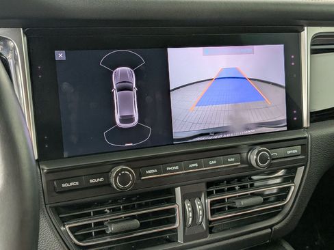 Certified 2021 Porsche Macan AWD/4WD image 17