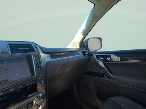 Used 2017 Lexus GX 460 Premium AWD/4WD image 14
