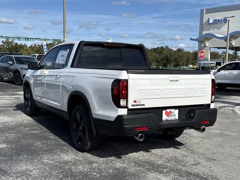 New 2026 Honda Ridgeline Black Edition image 9