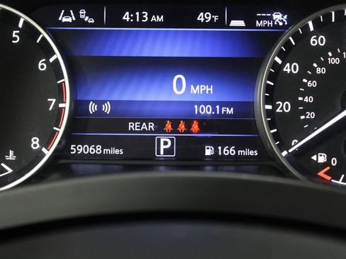 Used 2023 Nissan Murano SV image 18