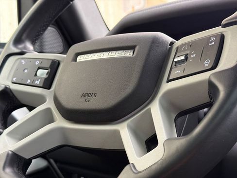 Used 2021 Land Rover Defender 110 S image 27