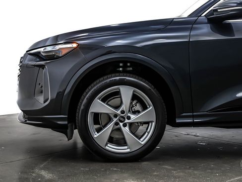 New 2025 Audi Q5 Premium Plus image 10