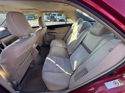 Used 2012 Toyota Camry XLE image 35