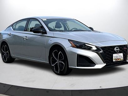 Used 2024 Nissan Altima 2.5 SR