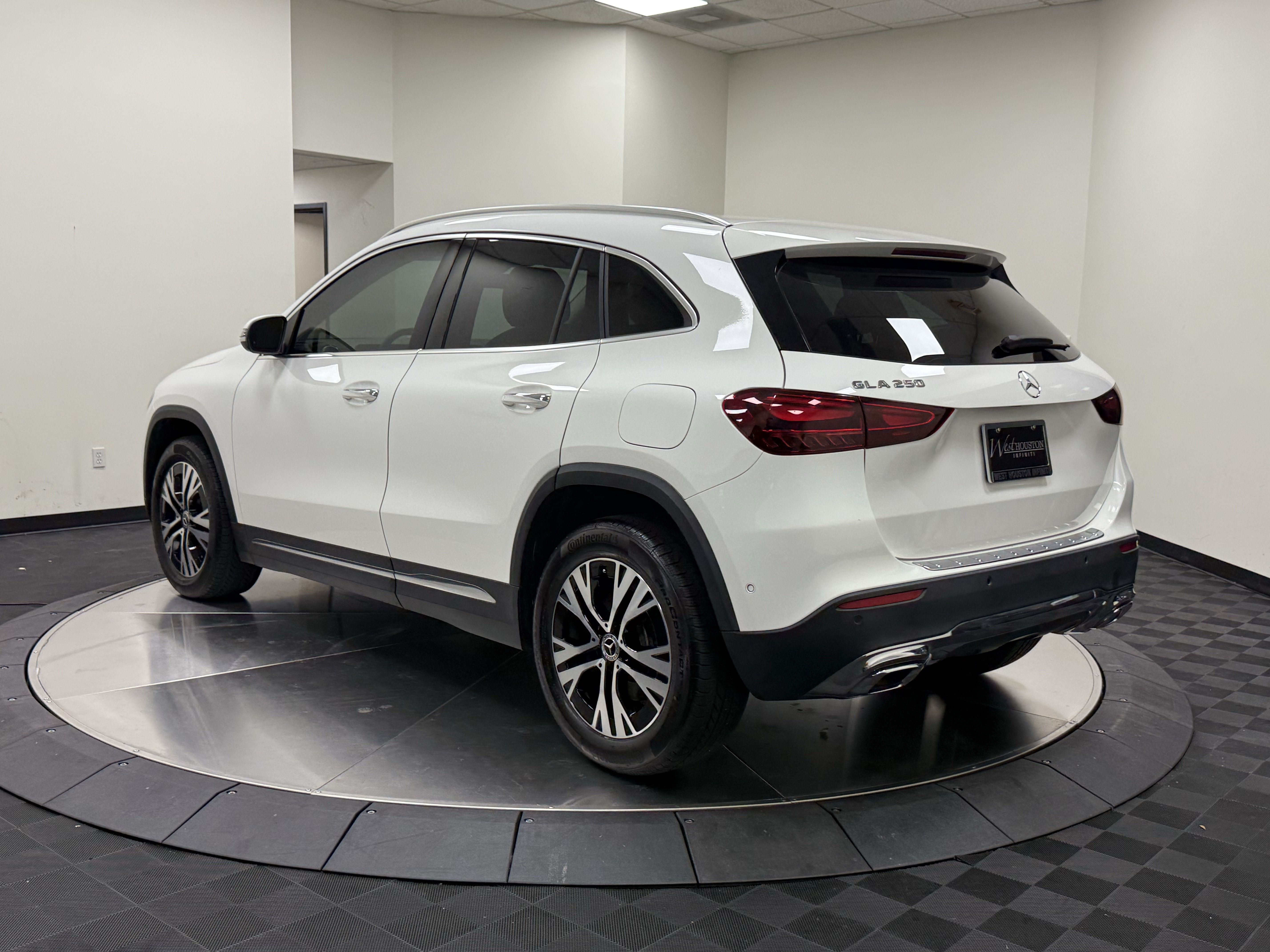 Used 2025 Mercedes-Benz GLA 250 image 5