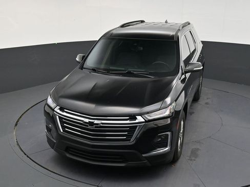 Used 2023 Chevrolet Traverse LT FWD image 18